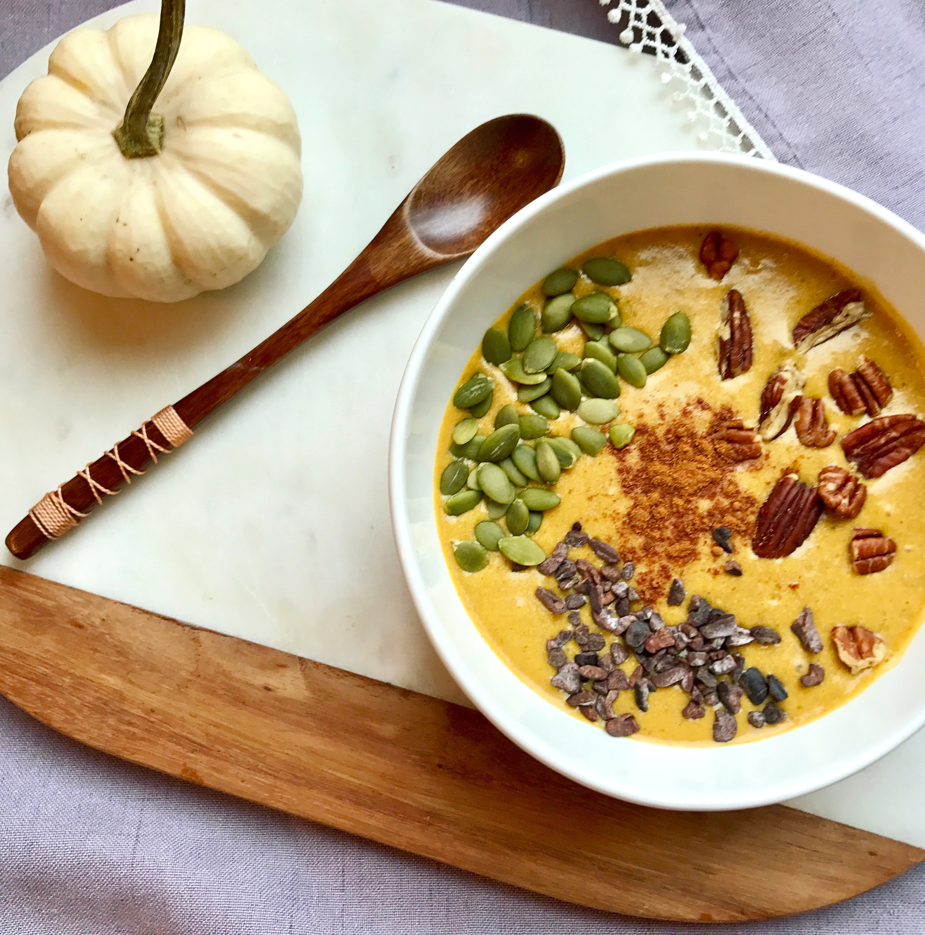 Pumpkin Pie Smoothie Bowl